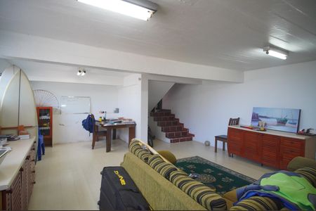 Casa à venda com 320m², 4 quartos e 5 vagasQuarto 3