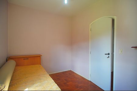 Casa à venda com 320m², 4 quartos e 5 vagasQuarto 2