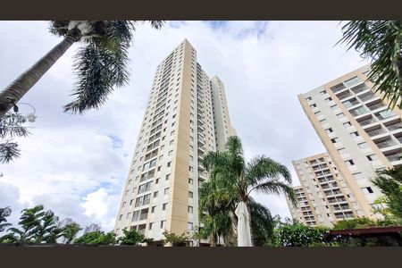 Apartamento para alugar com 72m², 3 quartos e 2 vagas Apartamento para alugar com 72m², 3 quartos e 2 vagasFachada