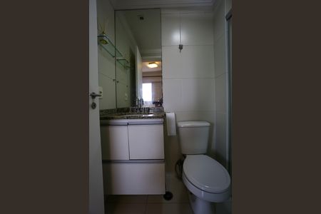 Apartamento para alugar com 72m², 3 quartos e 2 vagas Apartamento para alugar com 72m², 3 quartos e 2 vagasBanheiro da Suíte