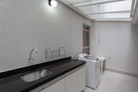Apartamento para alugar com 56m², 2 quartos e 1 vaga Apartamento para alugar com 56m², 2 quartos e 1 vagaÁrea de Serviço e Privativa