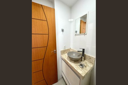 Apartamento para alugar com 105m², 3 quartos e 1 vaga Apartamento para alugar com 105m², 3 quartos e 1 vagaBanheiro da Suíte