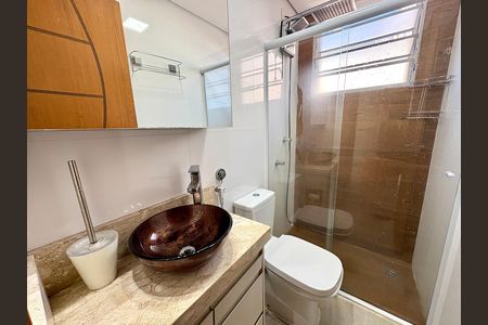 Apartamento para alugar com 105m², 3 quartos e 1 vaga Apartamento para alugar com 105m², 3 quartos e 1 vagaBanheiro Social