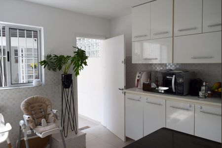 Casa de condomínio à venda com 110m², 3 quartos e 2 vagasCozinha