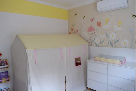 Casa de condomínio à venda com 110m², 3 quartos e 2 vagasQuarto 1