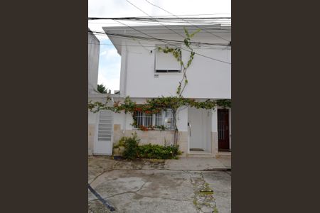 Casa de condomínio à venda com 110m², 3 quartos e 2 vagasFachada
