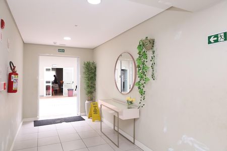 Apartamento para alugar com 34m², 2 quartos e sem vagaÁrea comum - Saguão do prédio
