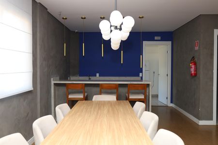 Apartamento para alugar com 34m², 2 quartos e sem vagaÁrea comum - Salão de festas