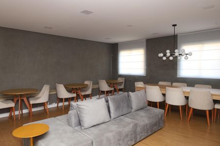 Apartamento para alugar com 34m², 2 quartos e sem vagaÁrea comum - Salão de festas