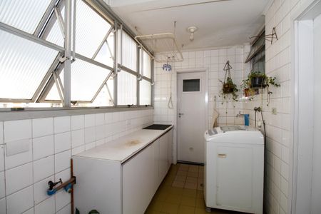 Apartamento para alugar com 160m², 3 quartos e 1 vagaÁrea de Serviço