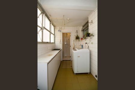 Apartamento para alugar com 160m², 3 quartos e 1 vagaÁrea de Serviço