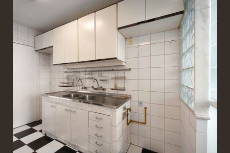 Apartamento à venda com 80m², 3 quartos e 2 vagasCozinha