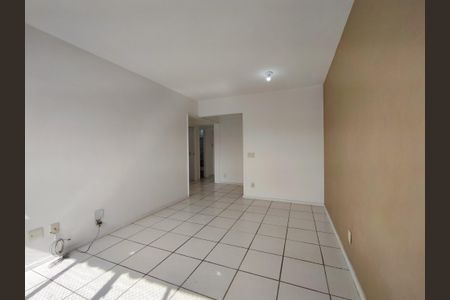 Apartamento à venda com 80m², 3 quartos e 2 vagasSala