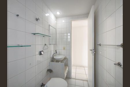 Apartamento à venda com 80m², 3 quartos e 2 vagasBanheiro Corredor