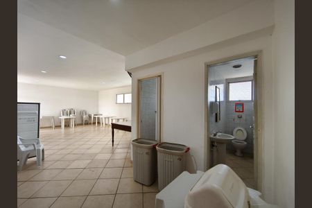 Apartamento à venda com 80m², 3 quartos e 2 vagasÁrea comum - Salão de festas