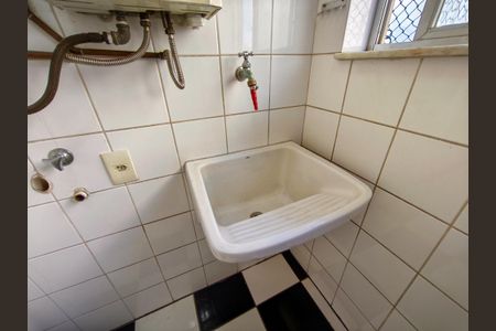 Apartamento à venda com 80m², 3 quartos e 2 vagasÁrea de Serviço