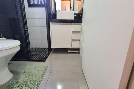 Apartamento à venda com 91m², 3 quartos e 2 vagas Apartamento à venda com 91m², 3 quartos e 2 vagasBanheiro da Suíte