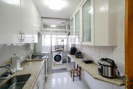Apartamento à venda com 93m², 3 quartos e 2 vagas Apartamento à venda com 93m², 3 quartos e 2 vagasCozinha