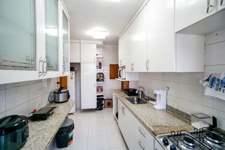 Apartamento à venda com 93m², 3 quartos e 2 vagas Apartamento à venda com 93m², 3 quartos e 2 vagasCozinha