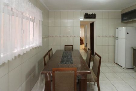 Casa à venda com 120m², 2 quartos e 2 vagasCozinha