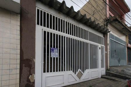 Casa à venda com 120m², 2 quartos e 2 vagasFachada