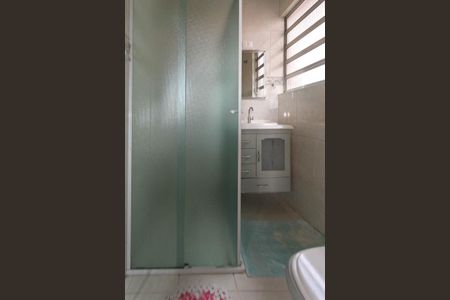 Casa à venda com 120m², 2 quartos e 2 vagasBanheiro da Suite