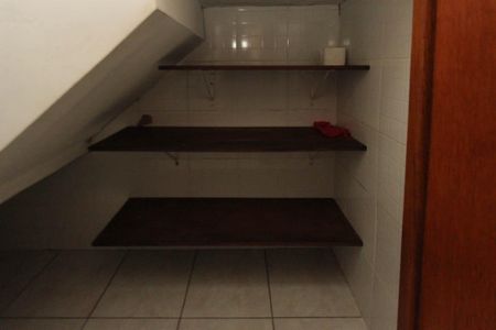 Casa à venda com 120m², 2 quartos e 2 vagasDespensa