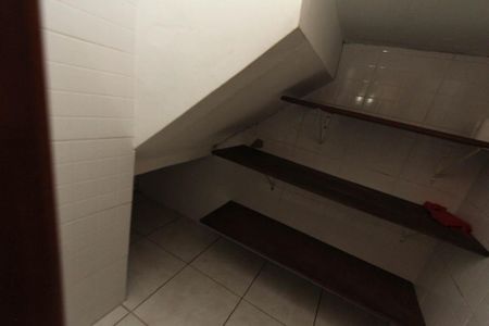 Casa à venda com 120m², 2 quartos e 2 vagasDespensa