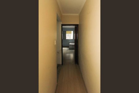 Casa à venda com 120m², 2 quartos e 2 vagasCorredor