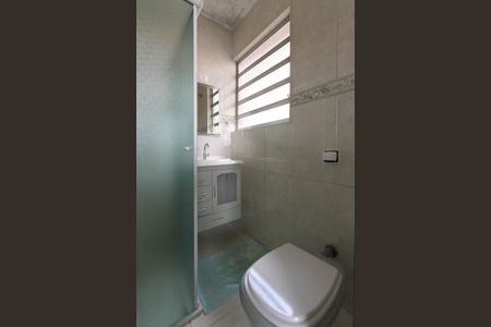 Casa à venda com 120m², 2 quartos e 2 vagasBanheiro da Suite