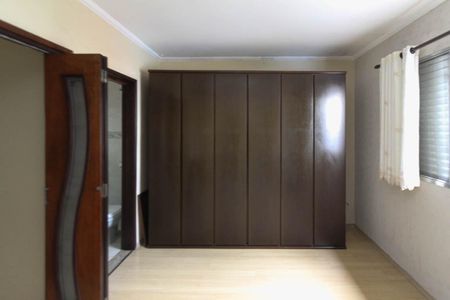 Casa à venda com 120m², 2 quartos e 2 vagasSuite