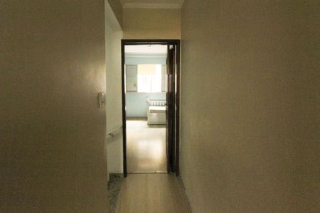 Casa à venda com 120m², 2 quartos e 2 vagasCorredor