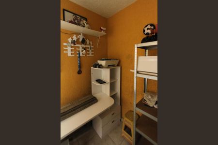 Casa à venda com 120m², 2 quartos e 2 vagasQuarto de Serviço