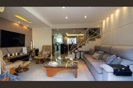 Casa à venda com 140m², 3 quartos e 1 vagaSala