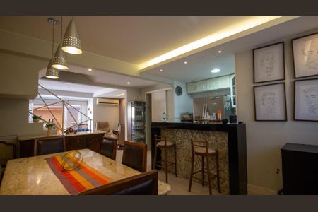 Casa à venda com 140m², 3 quartos e 1 vagaSala de Jantar