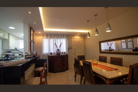 Casa à venda com 140m², 3 quartos e 1 vagaSala de Jantar