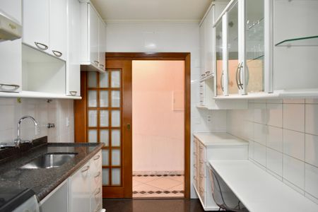 Apartamento para alugar com 100m², 3 quartos e 2 vagas Apartamento para alugar com 100m², 3 quartos e 2 vagasCozinha