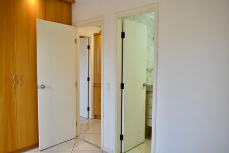 Apartamento para alugar com 100m², 3 quartos e 2 vagas Apartamento para alugar com 100m², 3 quartos e 2 vagasSuíte