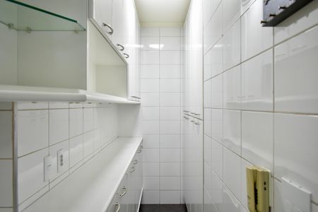 Apartamento para alugar com 100m², 3 quartos e 2 vagas Apartamento para alugar com 100m², 3 quartos e 2 vagasCozinha