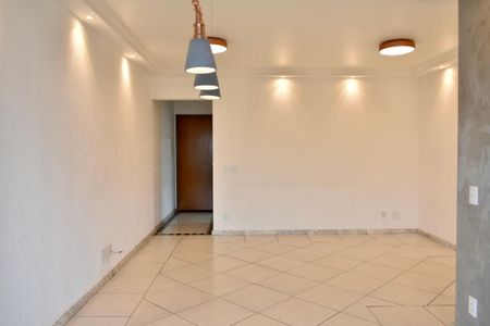 Apartamento para alugar com 100m², 3 quartos e 2 vagas Apartamento para alugar com 100m², 3 quartos e 2 vagasSala