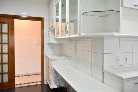 Apartamento para alugar com 100m², 3 quartos e 2 vagas Apartamento para alugar com 100m², 3 quartos e 2 vagasCozinha