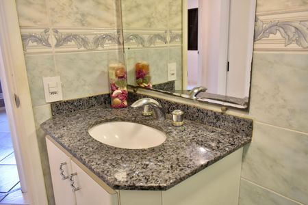 Apartamento para alugar com 100m², 3 quartos e 2 vagas Apartamento para alugar com 100m², 3 quartos e 2 vagasBanheiro Social