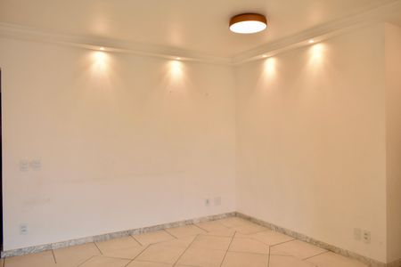 Apartamento para alugar com 100m², 3 quartos e 2 vagas Apartamento para alugar com 100m², 3 quartos e 2 vagasSala