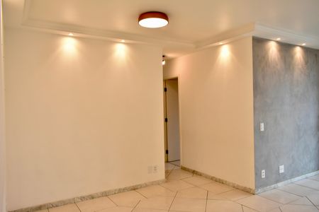 Apartamento para alugar com 100m², 3 quartos e 2 vagas Apartamento para alugar com 100m², 3 quartos e 2 vagasSala