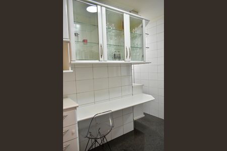 Apartamento para alugar com 100m², 3 quartos e 2 vagas Apartamento para alugar com 100m², 3 quartos e 2 vagasCozinha