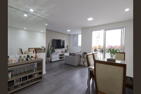 Apartamento à venda com 64m², 2 quartos e 1 vagaSala