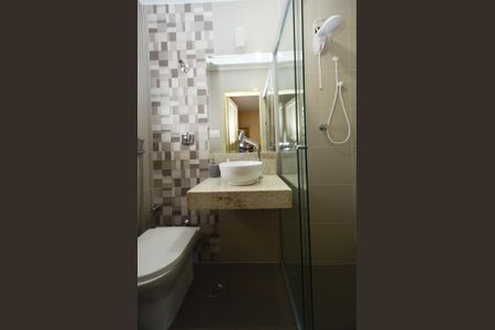 Casa à venda com 333m², 6 quartos e 3 vagas Casa à venda com 333m², 6 quartos e 3 vagasBanheiro3