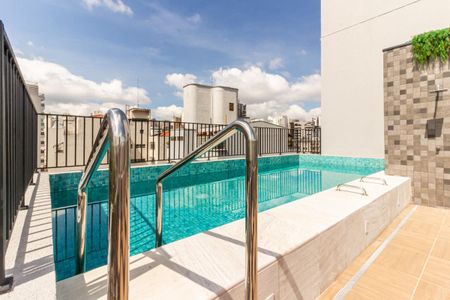 Studio para alugar com 32m², 1 quarto e sem vagaPiscina