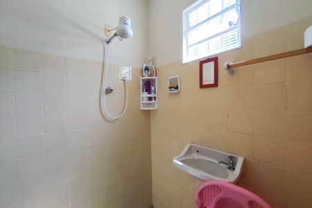 Casa à venda com 279m², 3 quartos e 2 vagas Casa à venda com 279m², 3 quartos e 2 vagasBanheiro Suíte