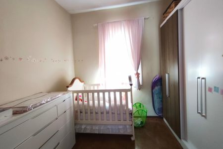 Casa à venda com 279m², 3 quartos e 2 vagas Casa à venda com 279m², 3 quartos e 2 vagasQuarto 2